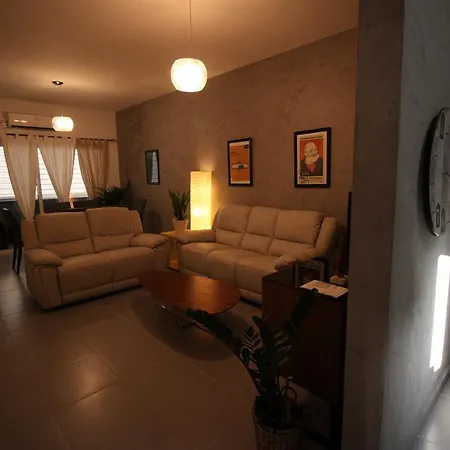 Fredericale Apartment *